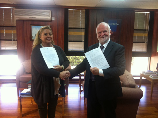 Ambassador Nicholas Twist and Ms Tiziana Zennaro, Programme Manager, UNDP Partnership for the Future Programme-Cyprus signed today (02/11/2015) the agreement between the Government of Ireland and UNDP of the Donation of €25.000 for “Support to the Committee on Missing Persons Project on Exhumation, Identification and Return of remains of missing persons in Cyprus, Multi-Donor"