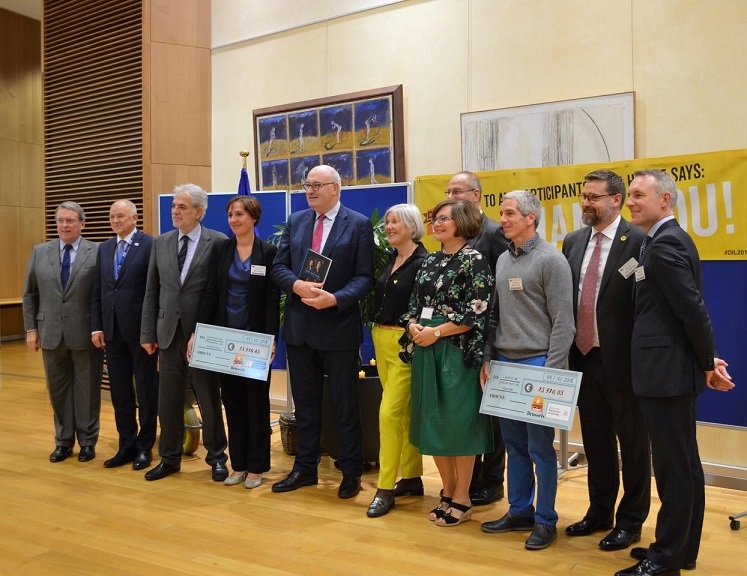 Brussels Darkness into Light Presentation to Pieta House. Photo Credit: Sarah Ironside